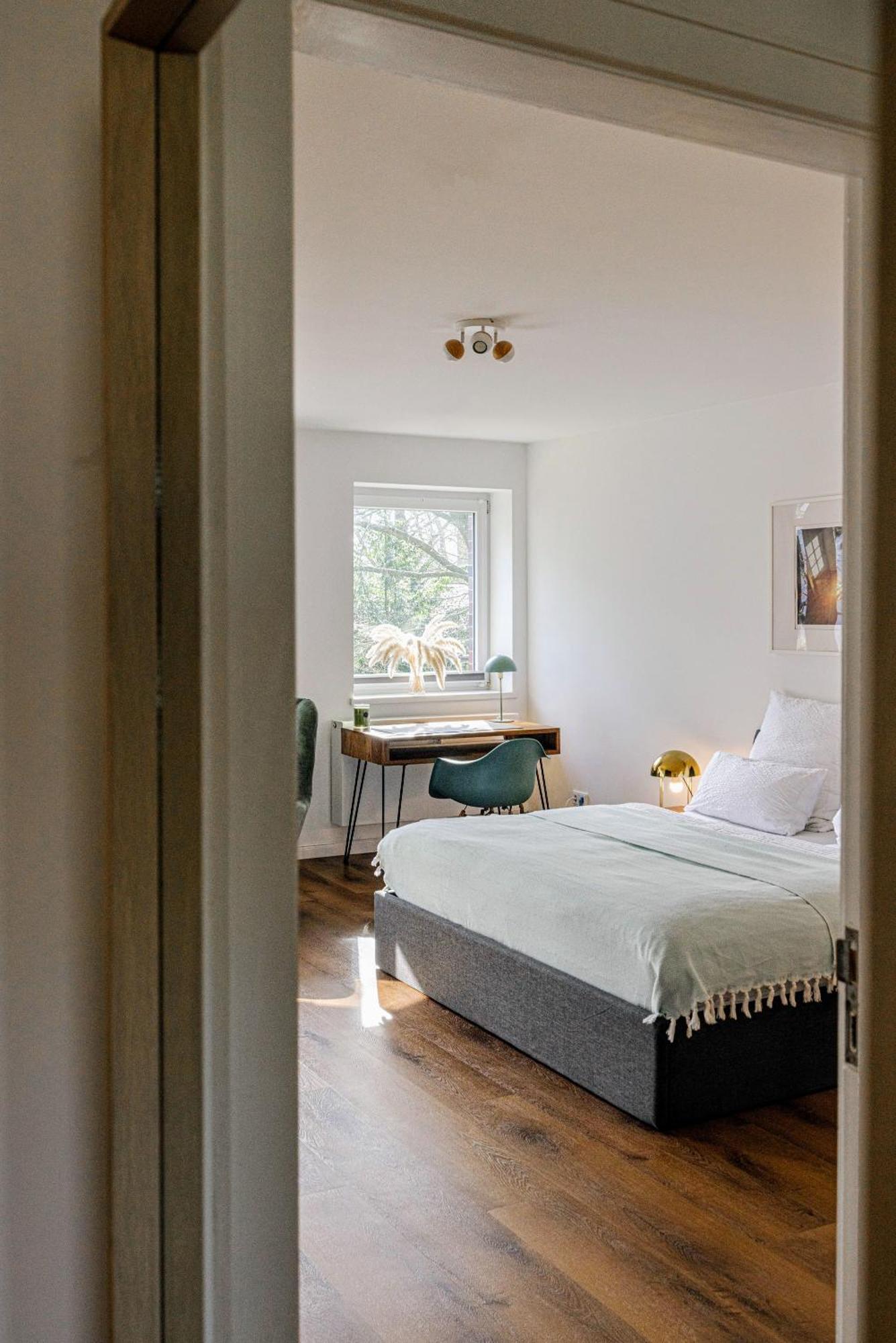Have-A-Nice-Stay - Nahe Bahnhof - 20 Minuten Nach Hamburg - Trotzdem Ruhig Gelegen - 6 Minuten Zu Fuss Ins Zentrum Ahrensburg - Modern Eingerichtet Eksteriør bilde